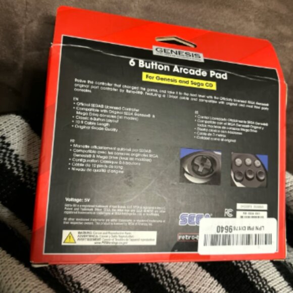 FACTORY SEALED Official Sega Genesis 6 Button Arcade Pad Retro-Bit - Picture 2 of 3